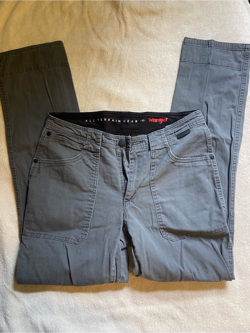 Wrangler Work Pants
Size - 8
